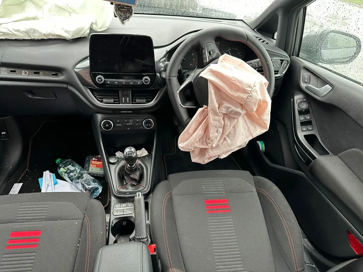23 FORD FIESTA  ST-LINE 1.0T FOR BREAKING - Image 4