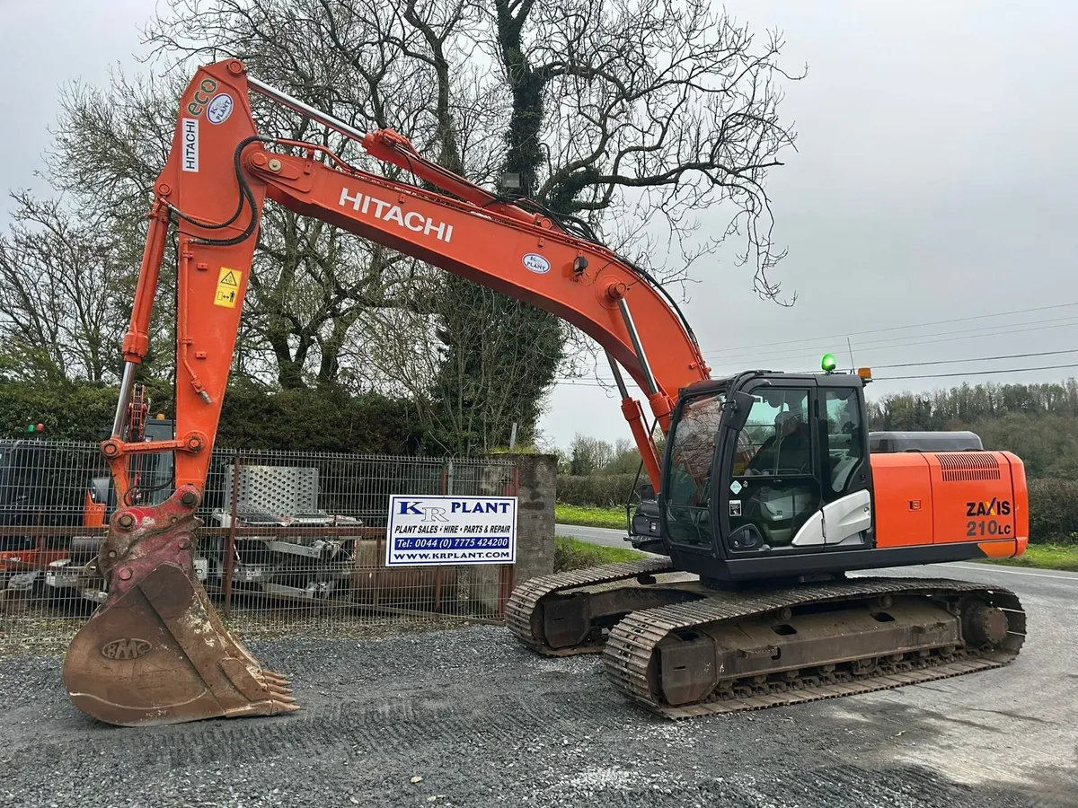 Hitachi ZX210LC-5B - Year 2015 - Image 1