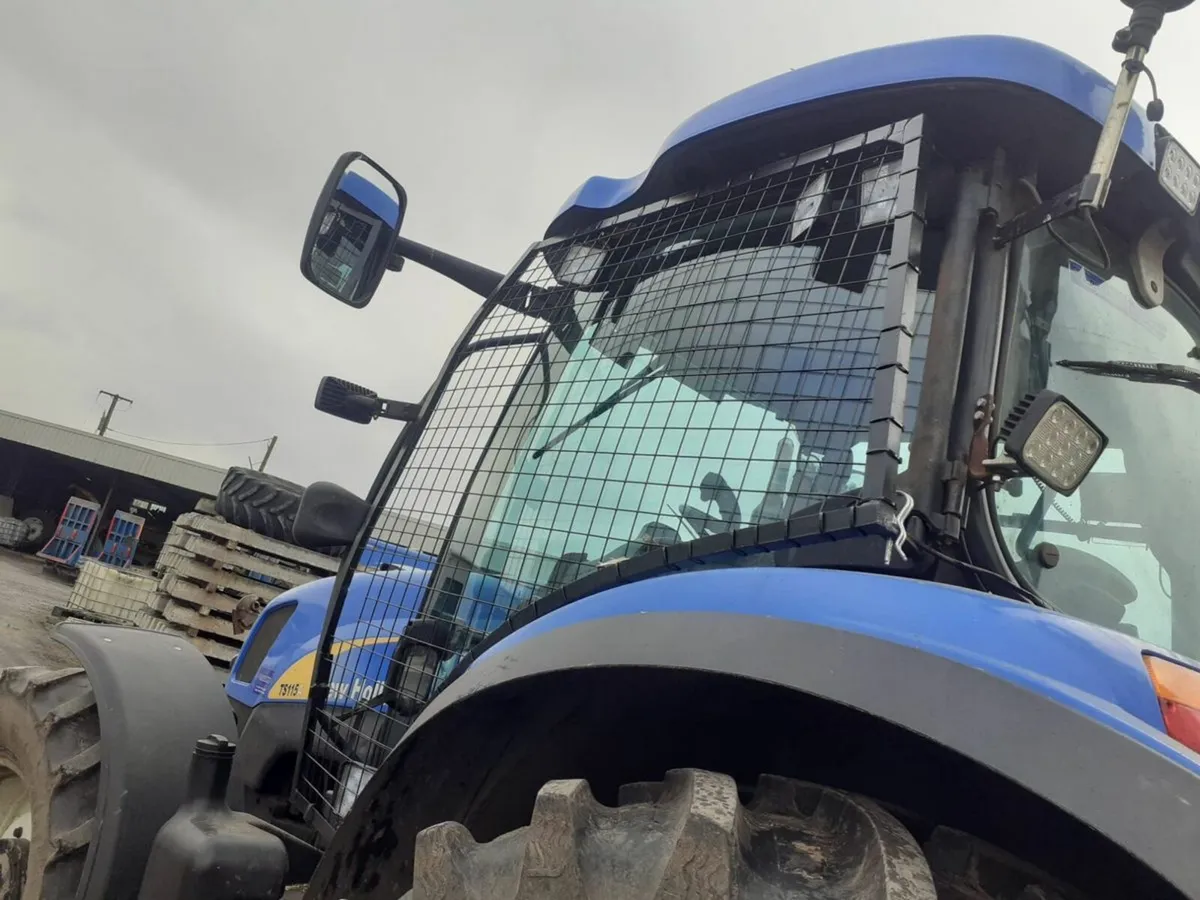 New Holland T series/Case quick fit guard - Image 2