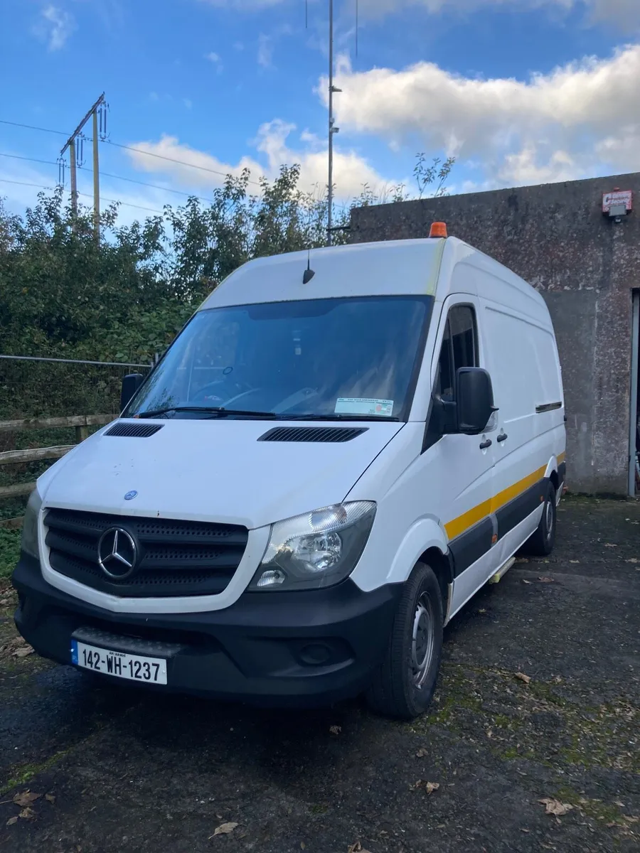 Mercedes Sprinter Van - Image 2