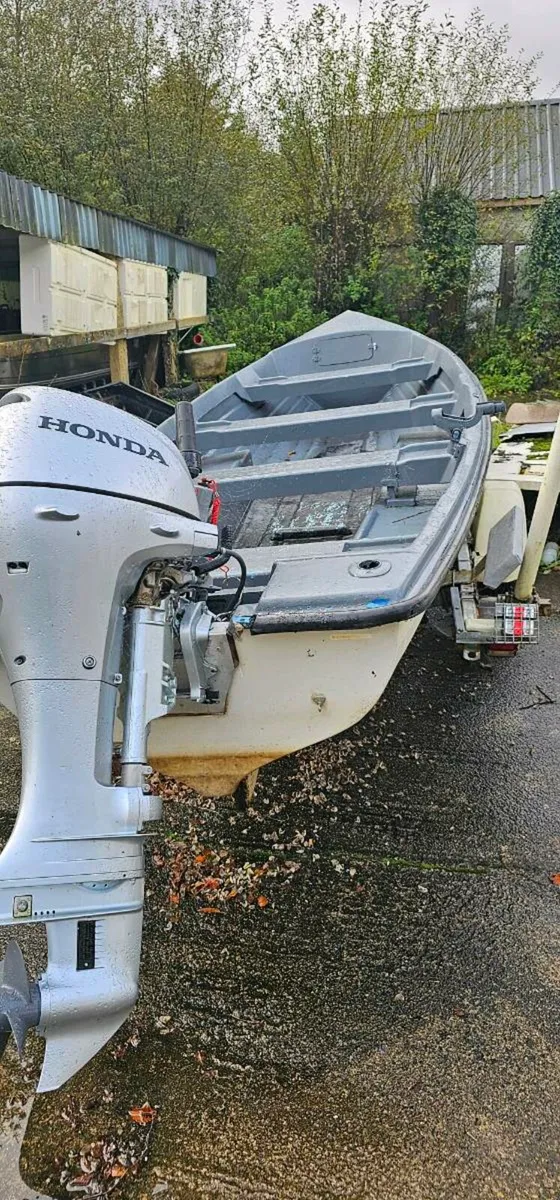 Mayfly lake boat for sale in Co. Clare for €2,300 on DoneDeal