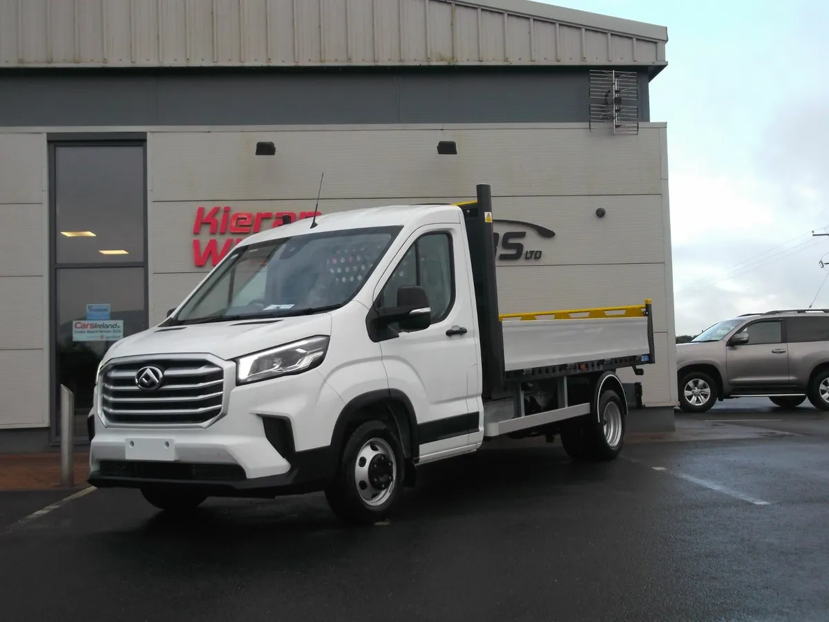 2025 Maxus Deliver 9 11' Tipper body - Image 1