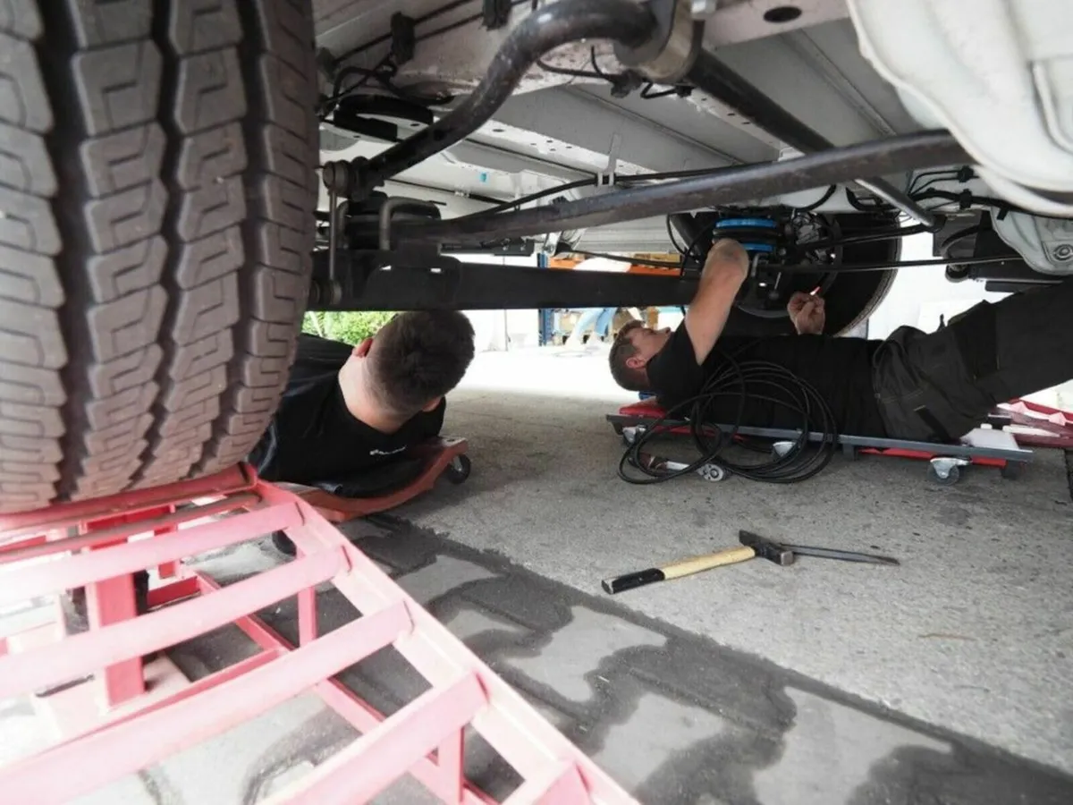 Ford Transit . Air suspension kits - Image 1