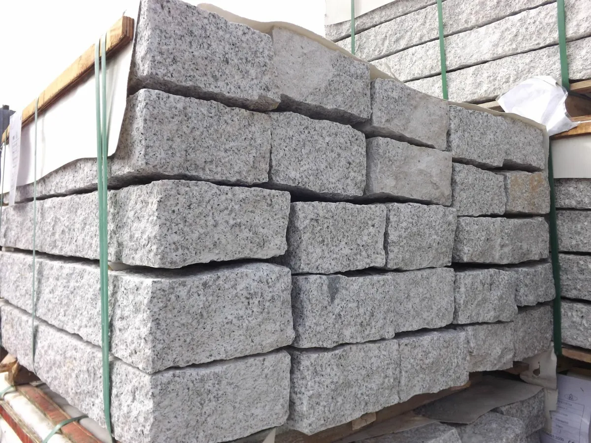 Silver Granite Kerbs 200x100x100 - Image 1