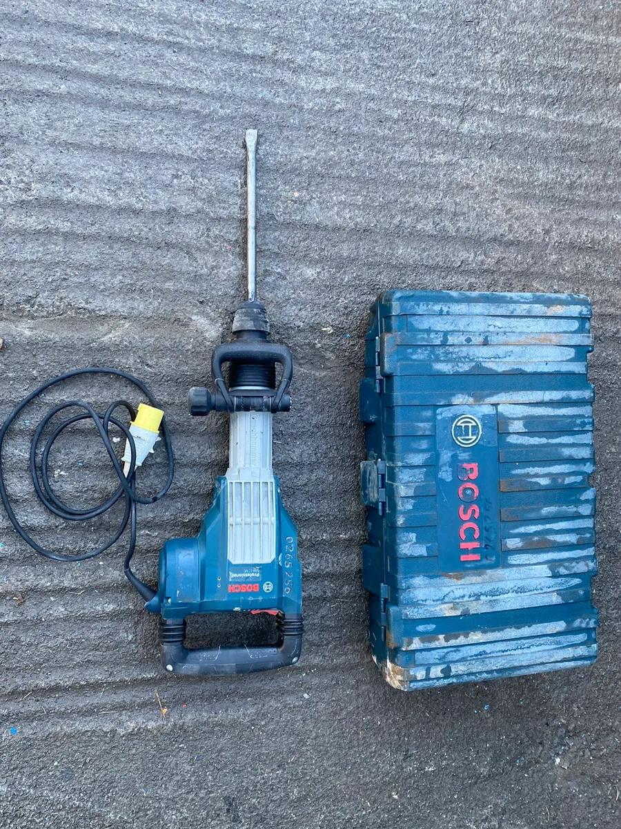 Bosch GSH11VC Breaker - Image 2