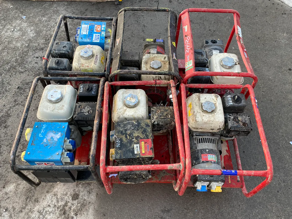 Choice of 6 Petrol Generators - Image 4