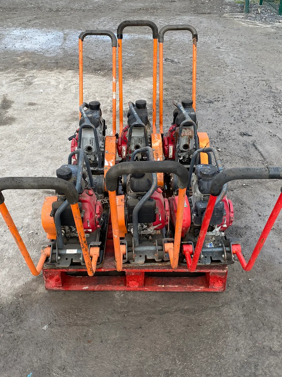 Belle 12 inch Plate Compactors - Choice of 6 - Image 4