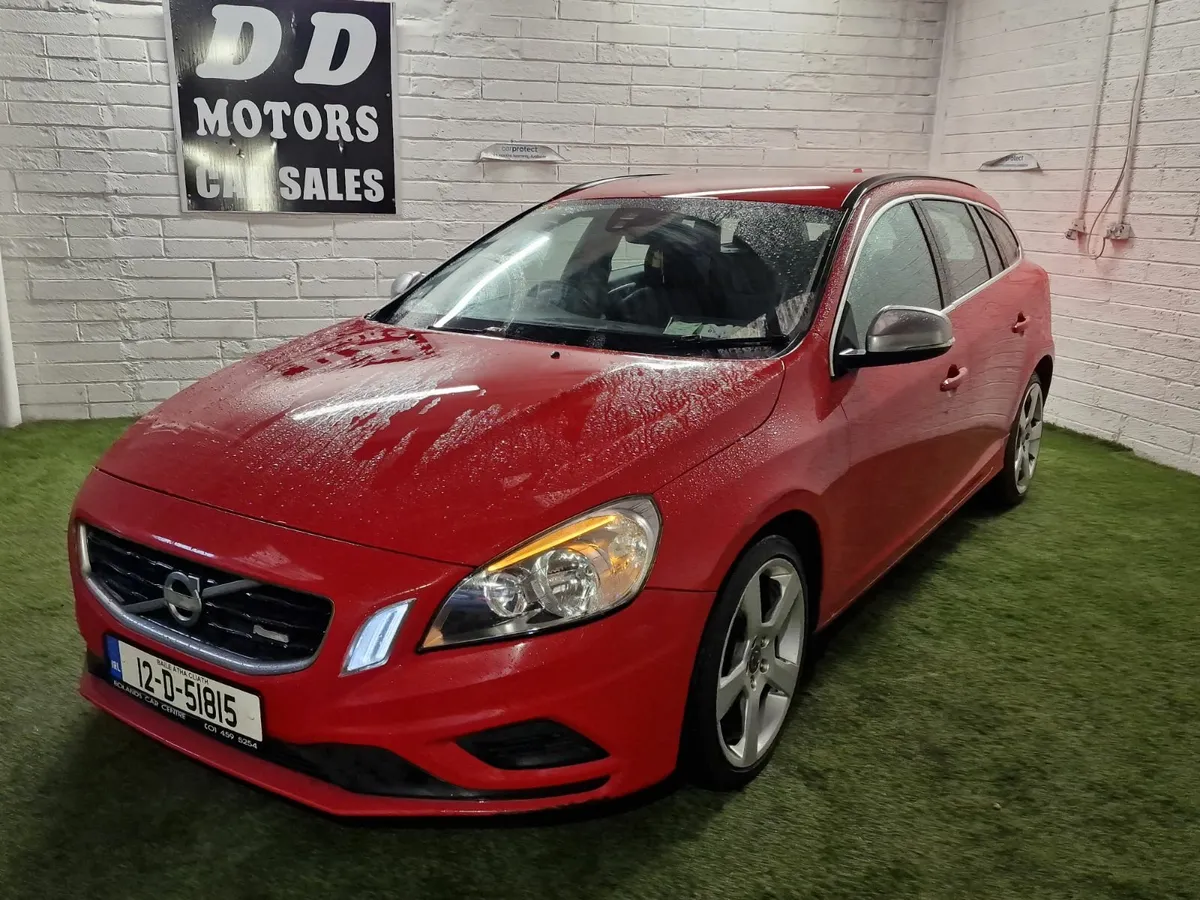 Volvo v60 R - DESIGN  1.6 DIESEL  COMES WITH WARRA - Image 1