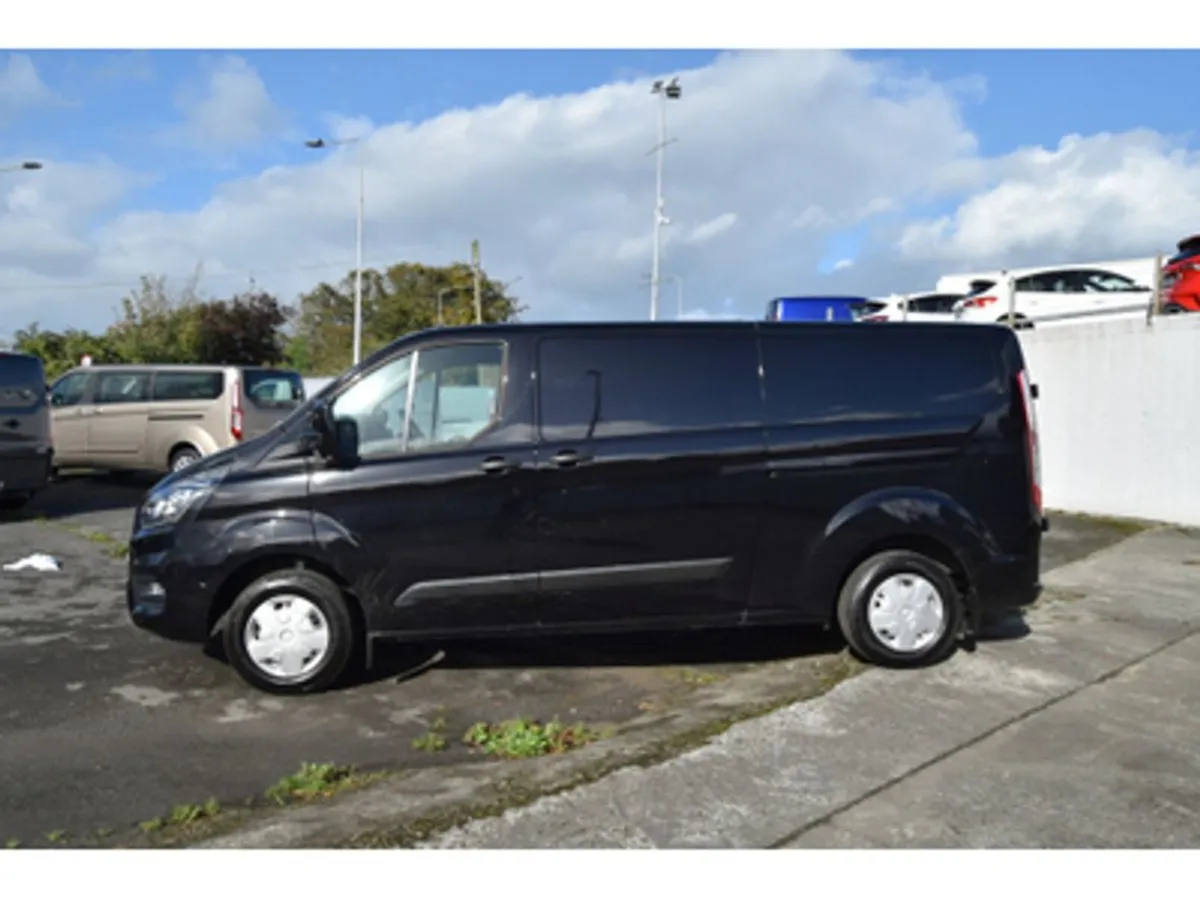 Ford Transit Custom Trend LWB 170Ps Manual 6 Spee - Image 4