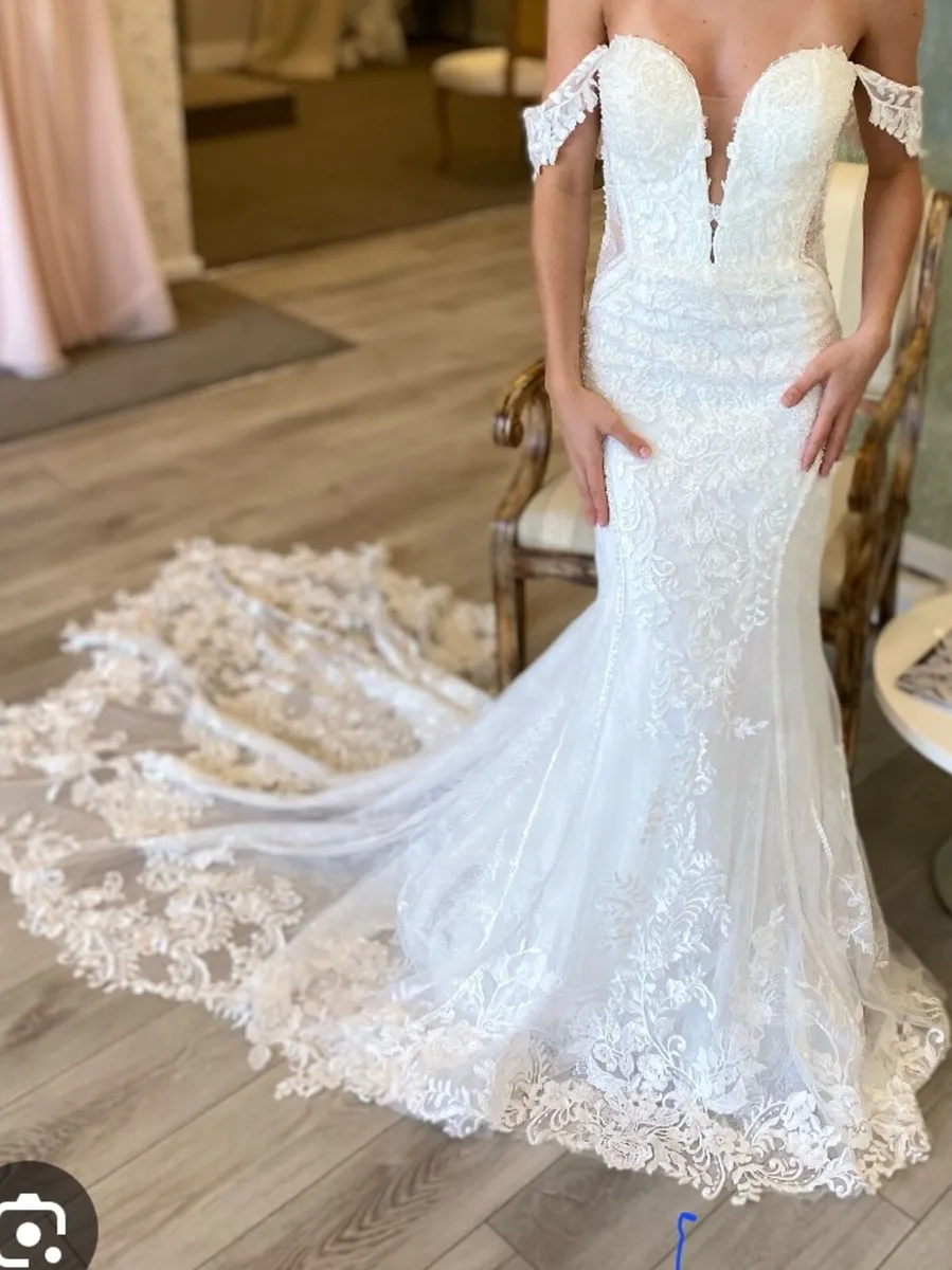 WEDDING DRESS - Image 1