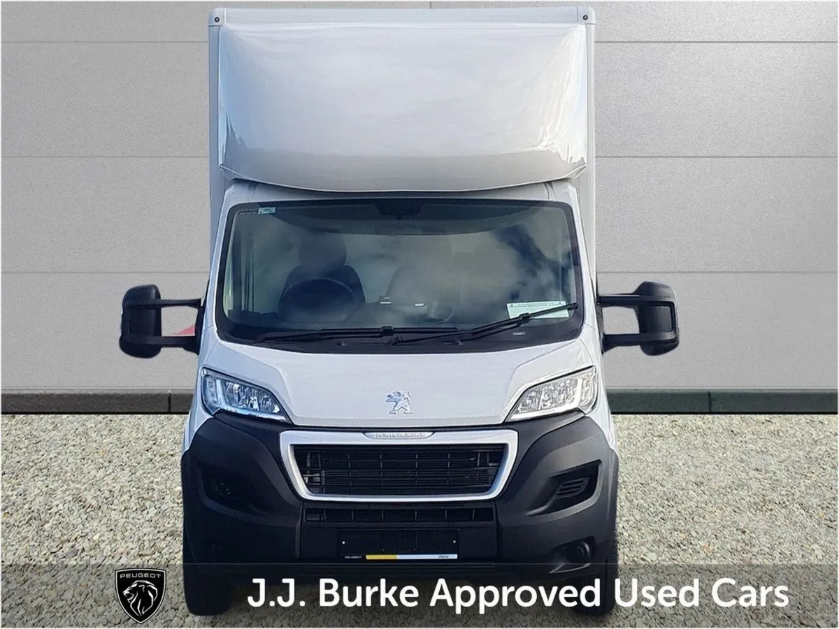 Peugeot Boxer Low Platform Luton Boxer  Floor Cab - Image 3