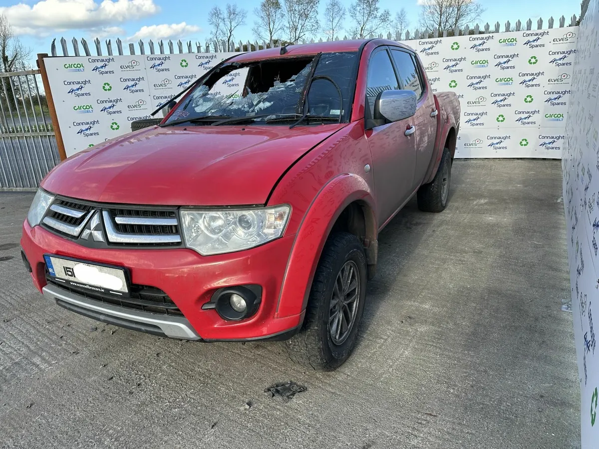 2015 MITSUBISHI L200 JUST IN FOR BREAKING - Image 2