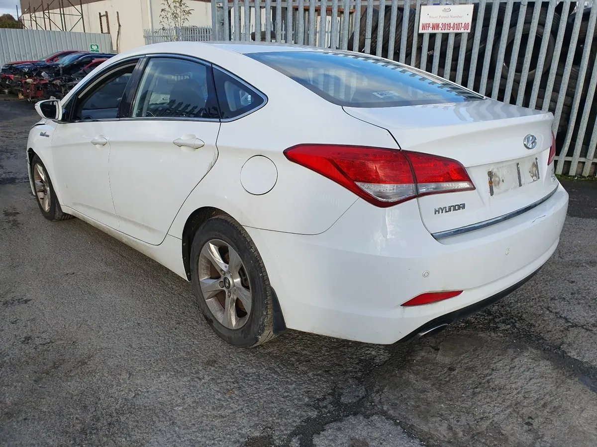 13 HYUNDAI I40  1.7 CRDI FOR BREAKING - Image 3