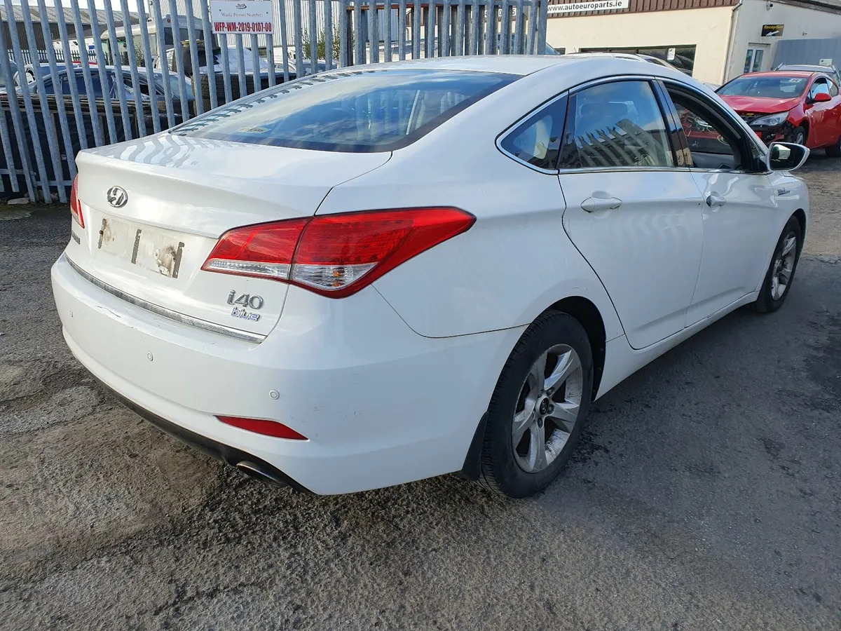 13 HYUNDAI I40  1.7 CRDI FOR BREAKING - Image 4
