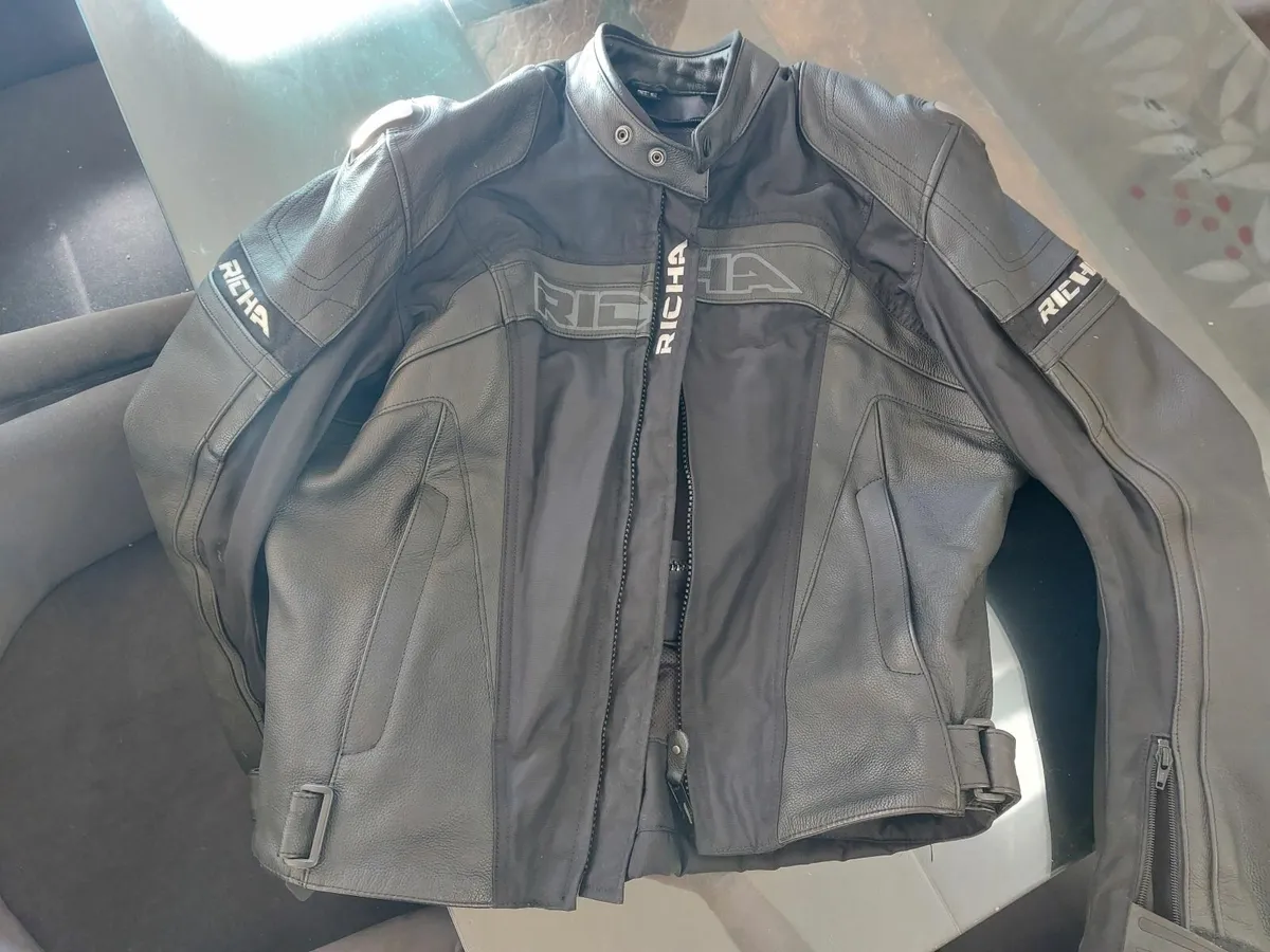 BIKE CLOTHUNG - FIRE SALE! BRAND NEW CONDITION/NEW - Image 2