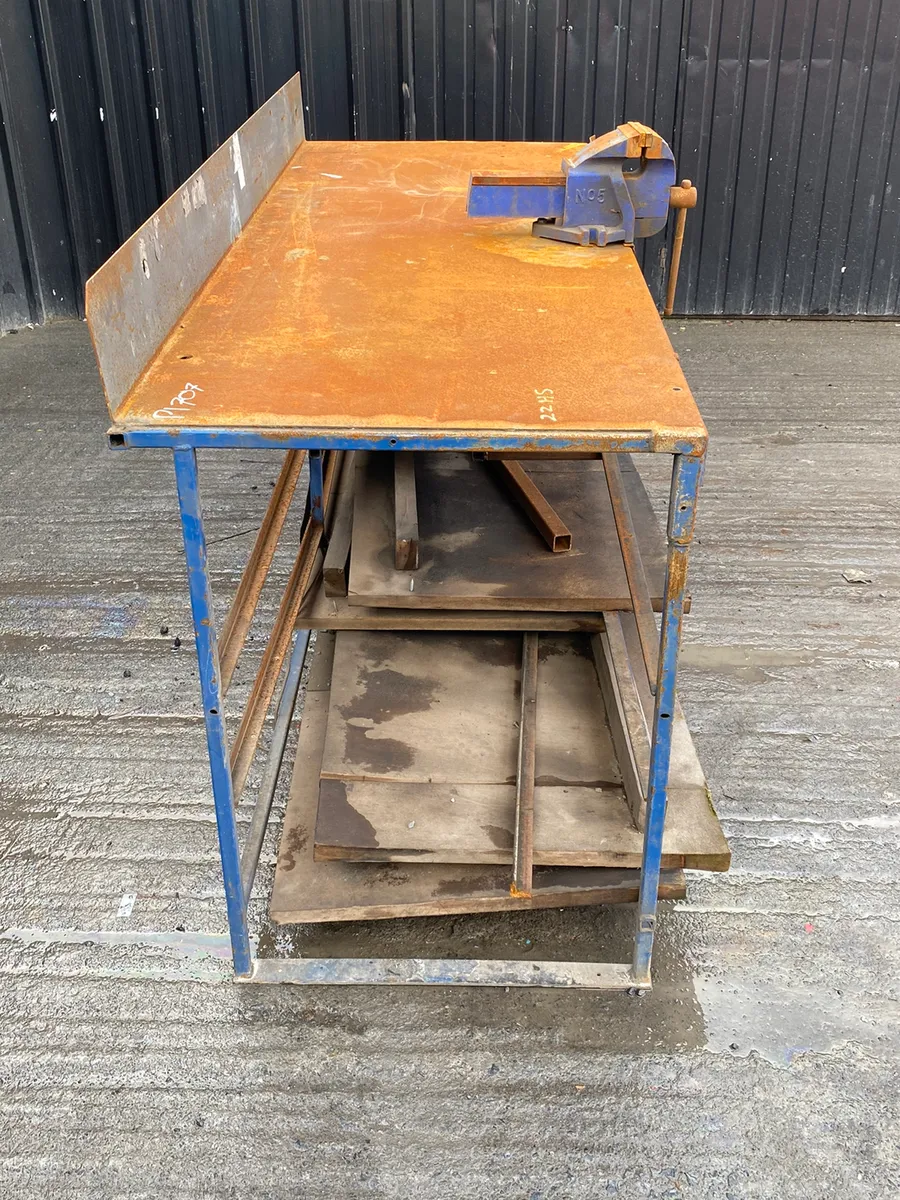 Work Bench with Vice - Image 3