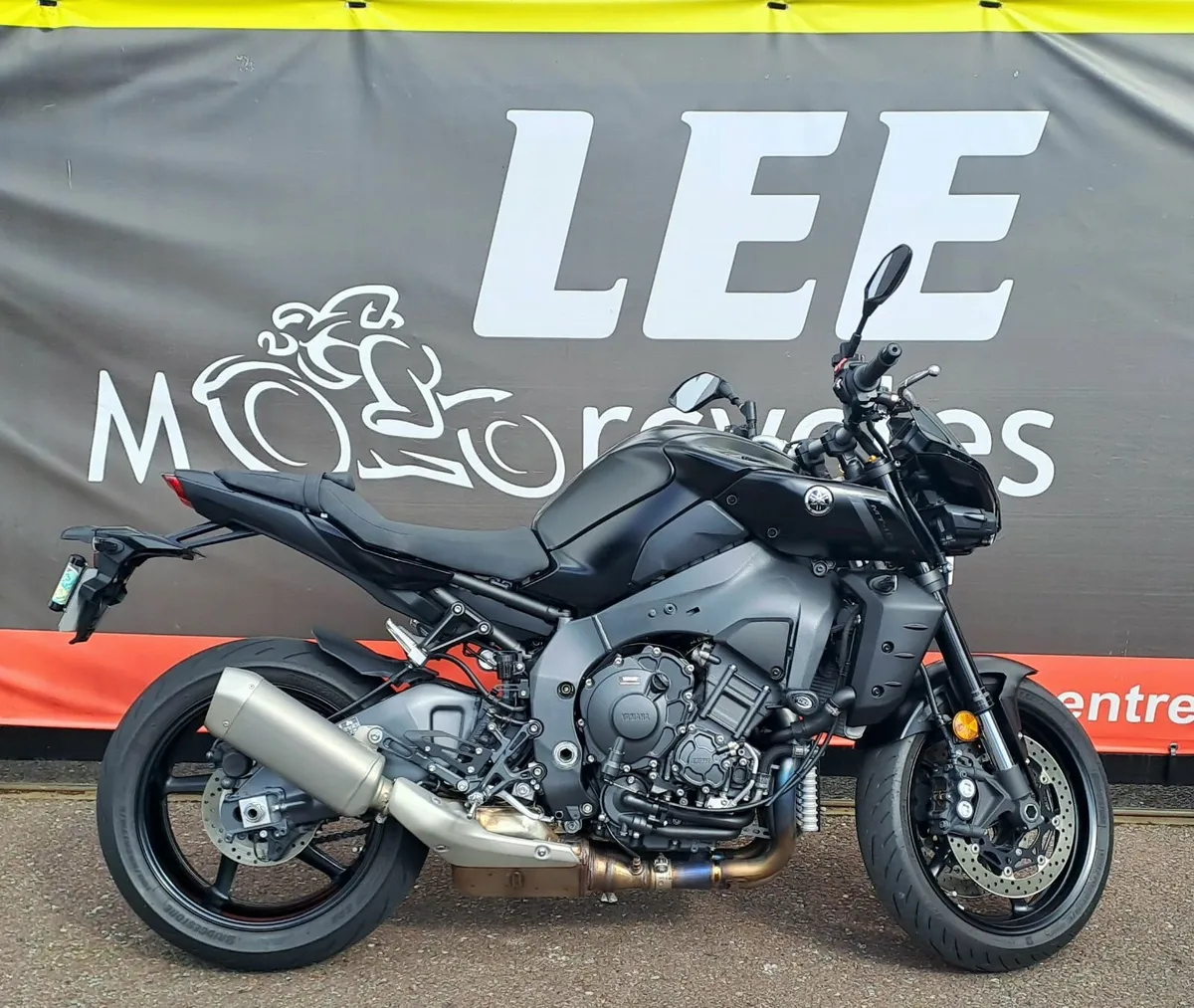 2022 Yamaha MT-10 -1 OWNER , LOW MILES - Image 3