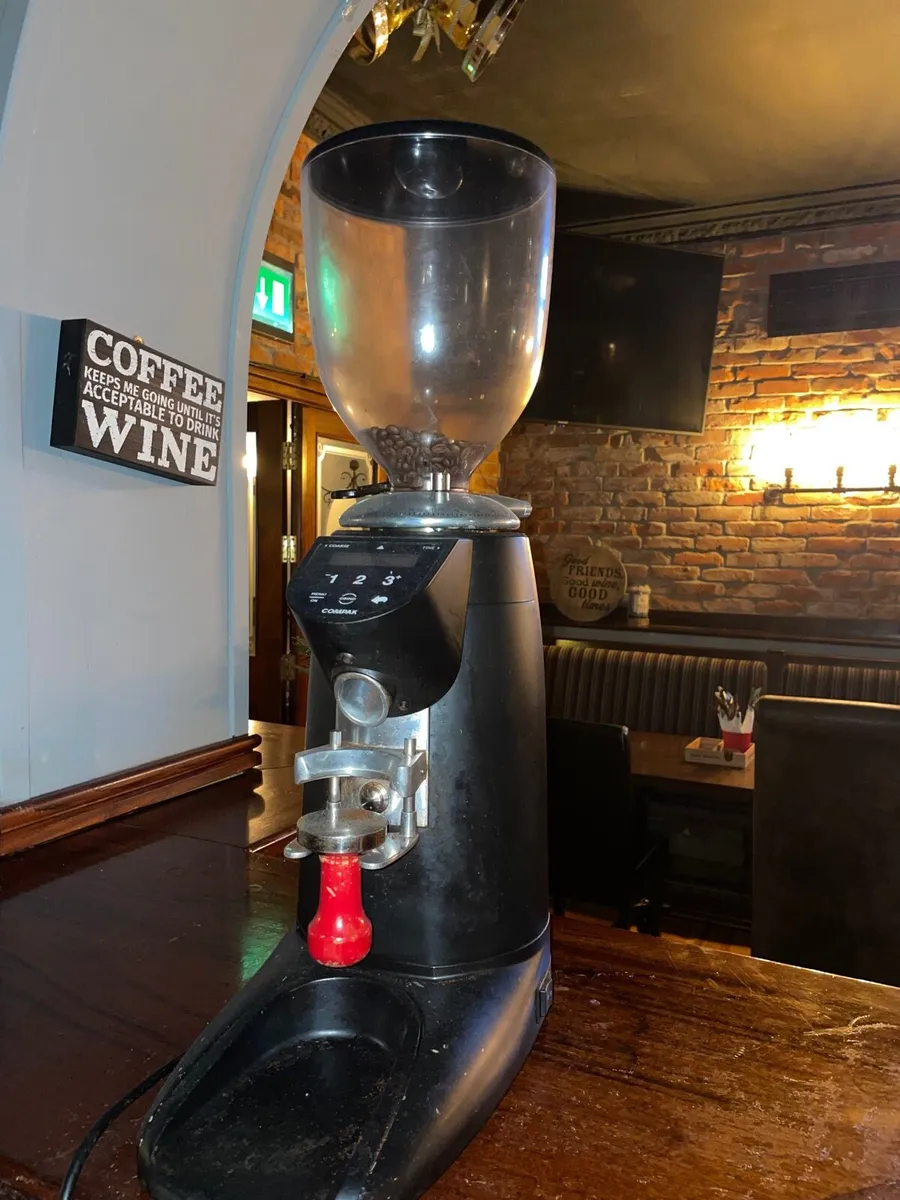 Coffee machine & grinder