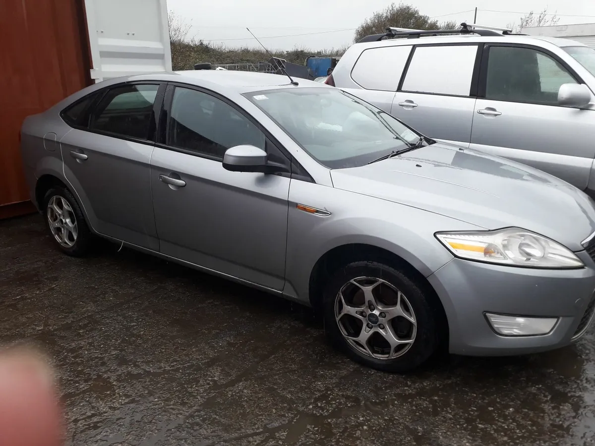 10  FORD MONDEO 1.8 tdci parts - Image 1