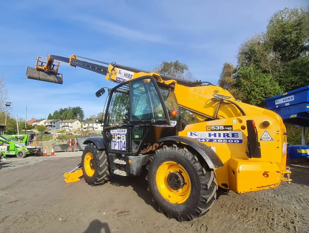 JCB 14mt Teleporter with Bucket & Forks (HIRE)