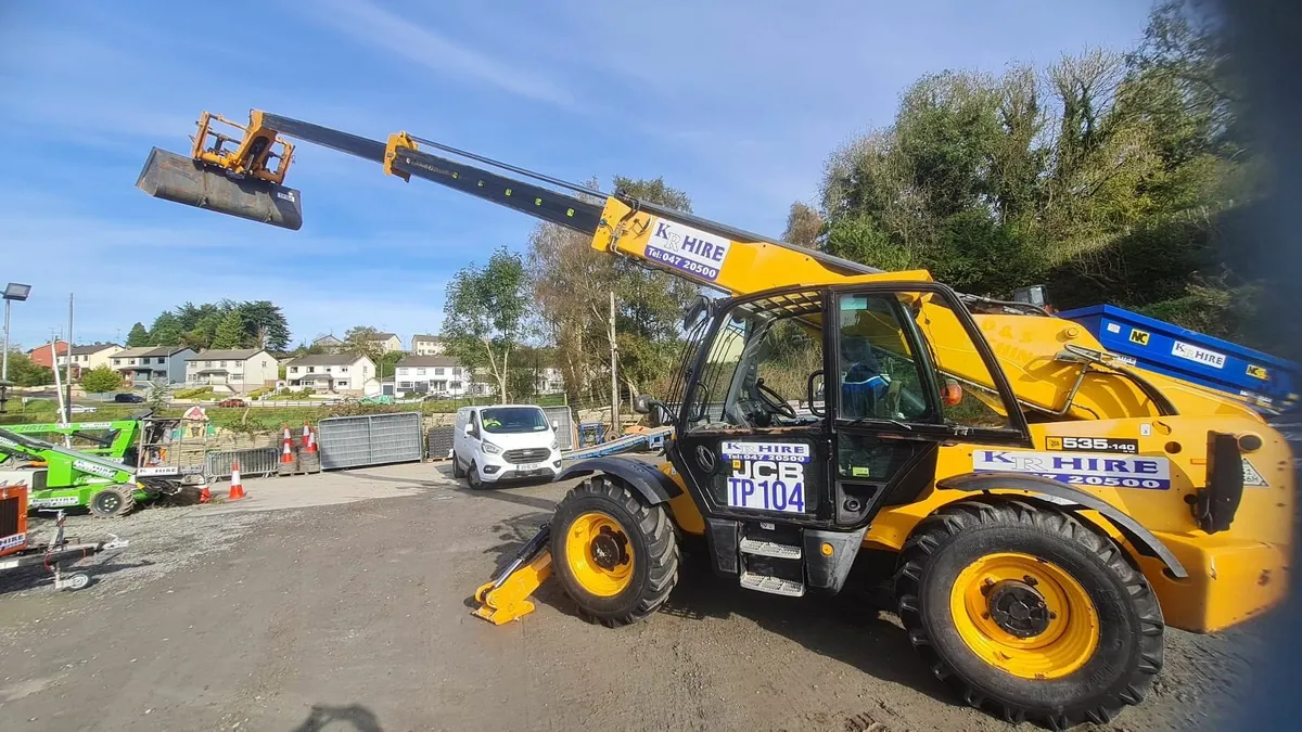 JCB 14mt Teleporter with Bucket & Forks (HIRE) - Image 3