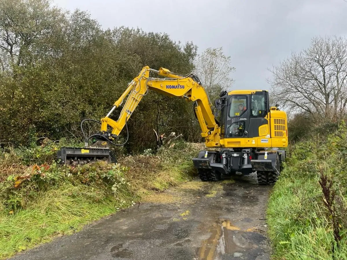 Komatsu PW138US-11 + Prinoth M450E-1090 Mulcher