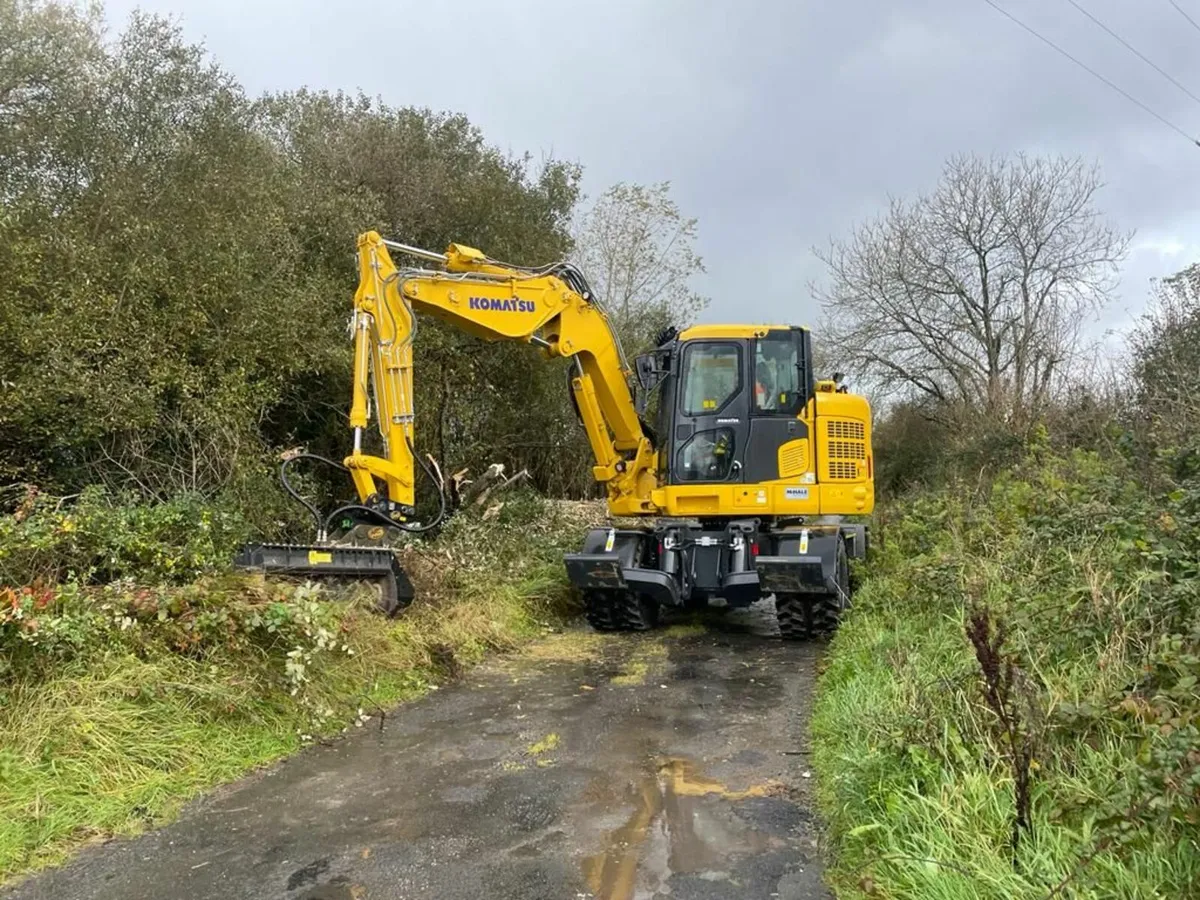 Komatsu PW138US-11 + Prinoth M450E-1090 Mulcher - Image 4