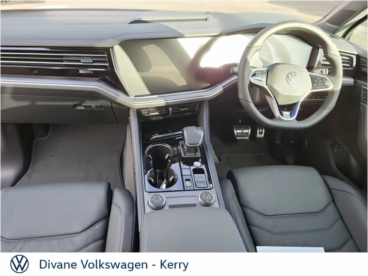 Volkswagen Touareg 3.0tsi Petrol 462BHP Plug IN H - Image 3