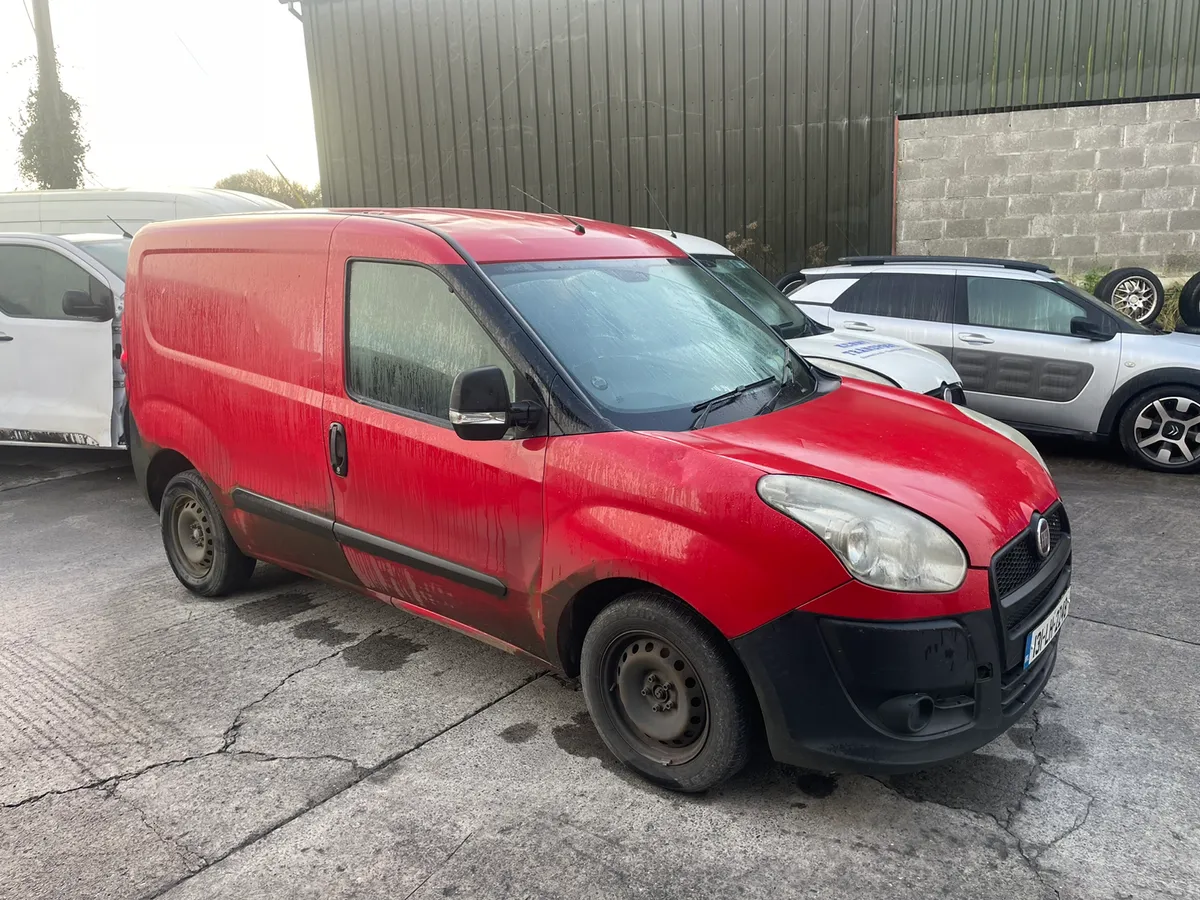 131 FIAT DOBLO 1.3 Multijet for dismantling