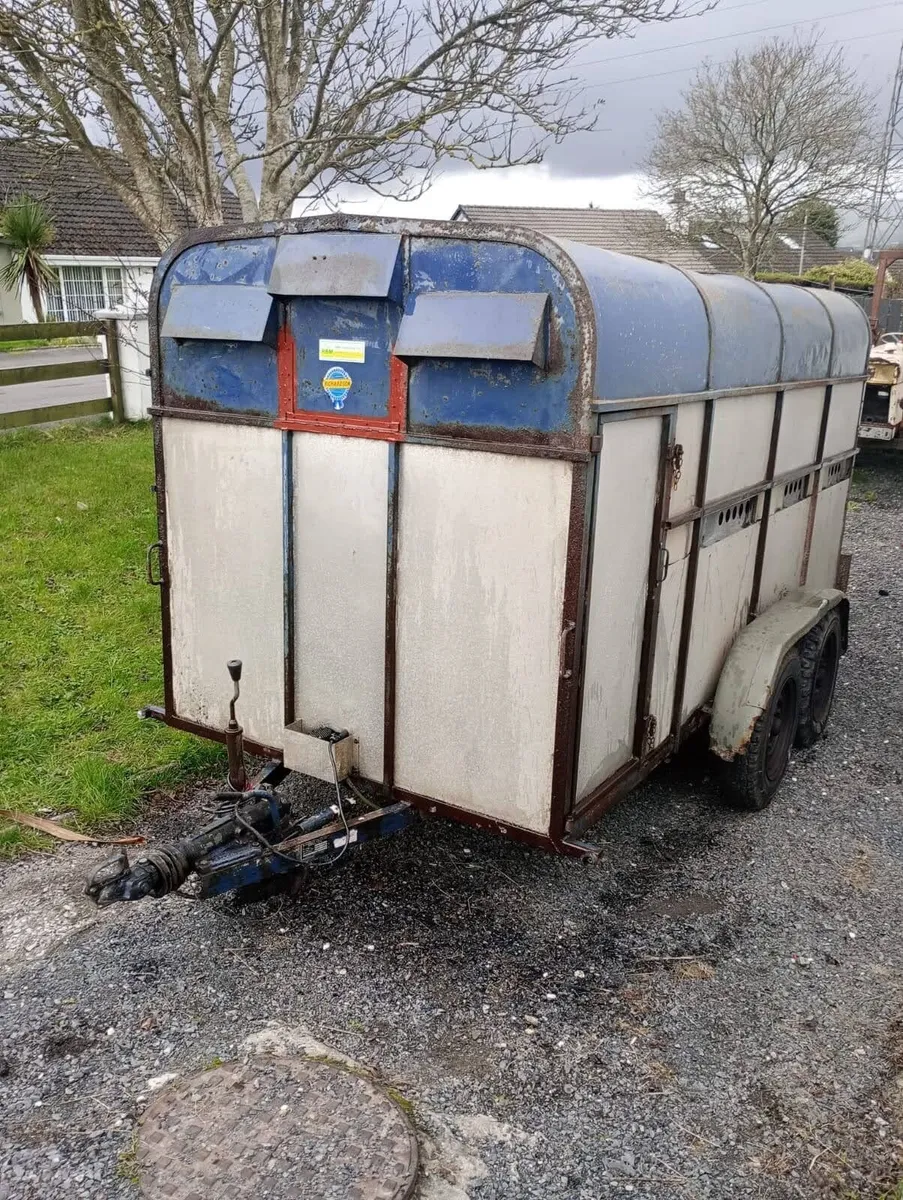 Cattle trailer Richardson 12'x5'8"