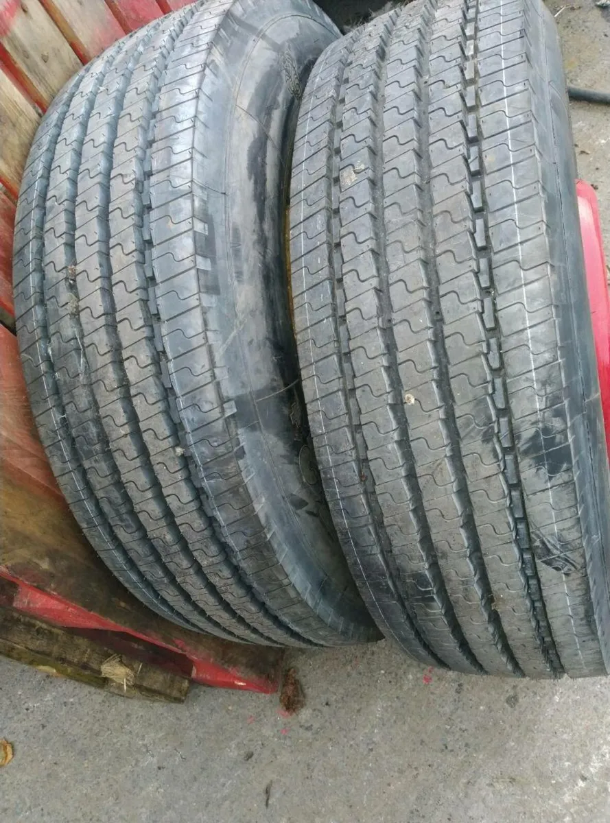 Wheels & tyres 305/70R22.5 New Michelin tyres - Image 3