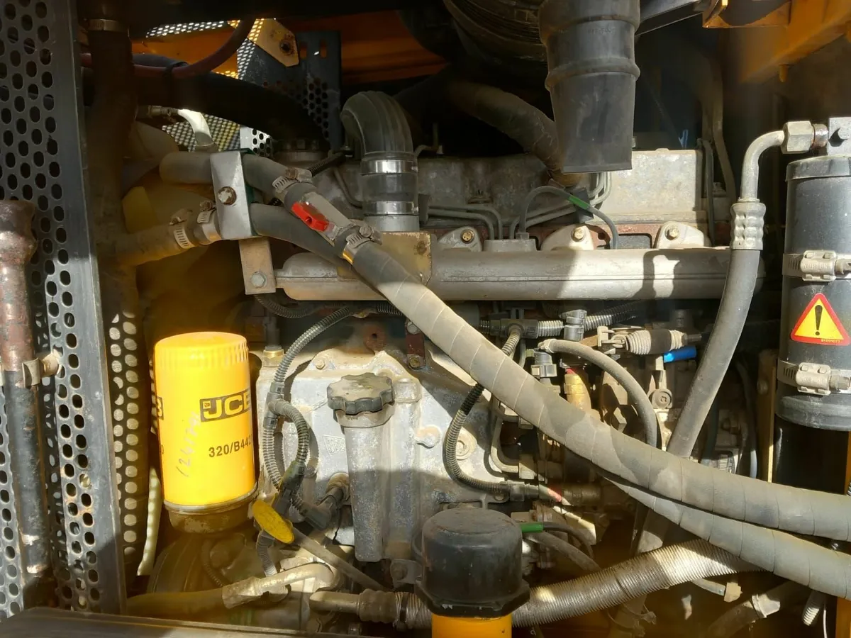 Jcb 411 - Image 3