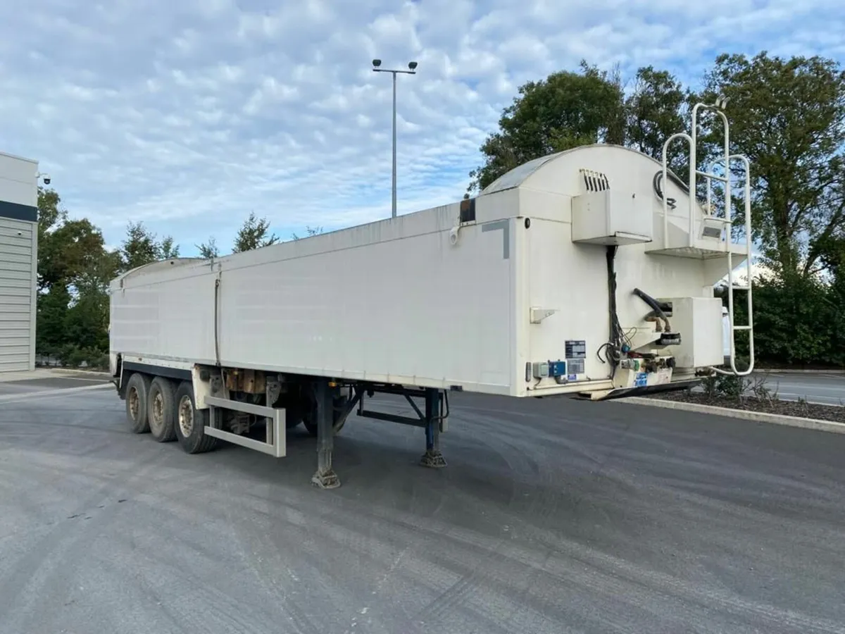 2016 Wilcox tar spec moving floor trailer - Image 1