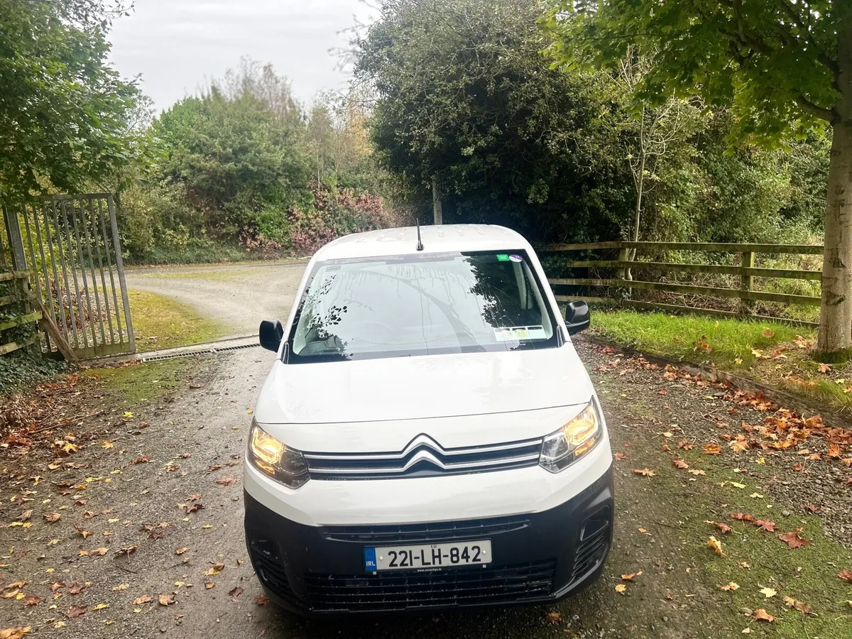 Citroen Berlingo LX bluehdi 100 - Image 2