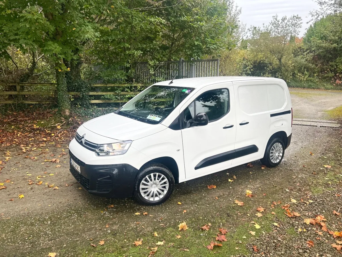 Citroen Berlingo LX bluehdi 100 - Image 1