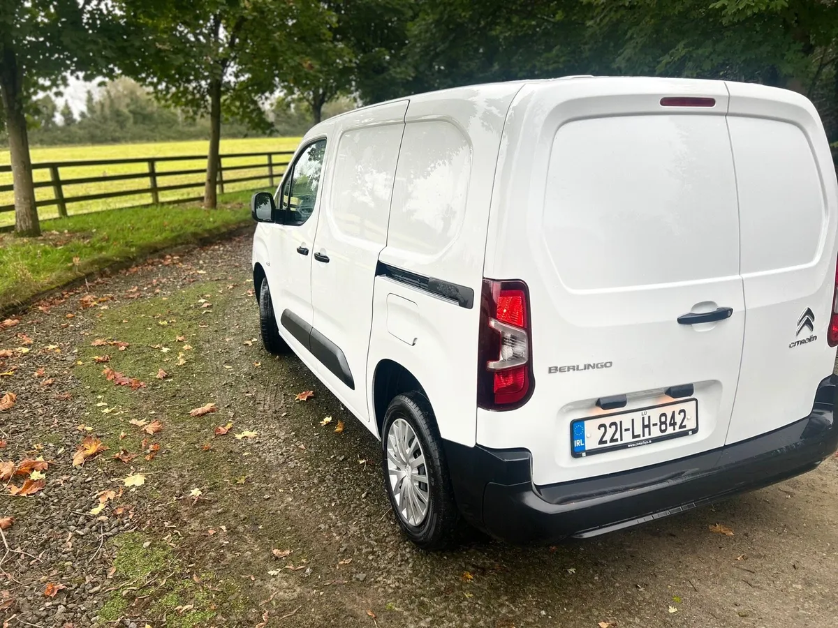 Citroen Berlingo LX bluehdi 100 - Image 4