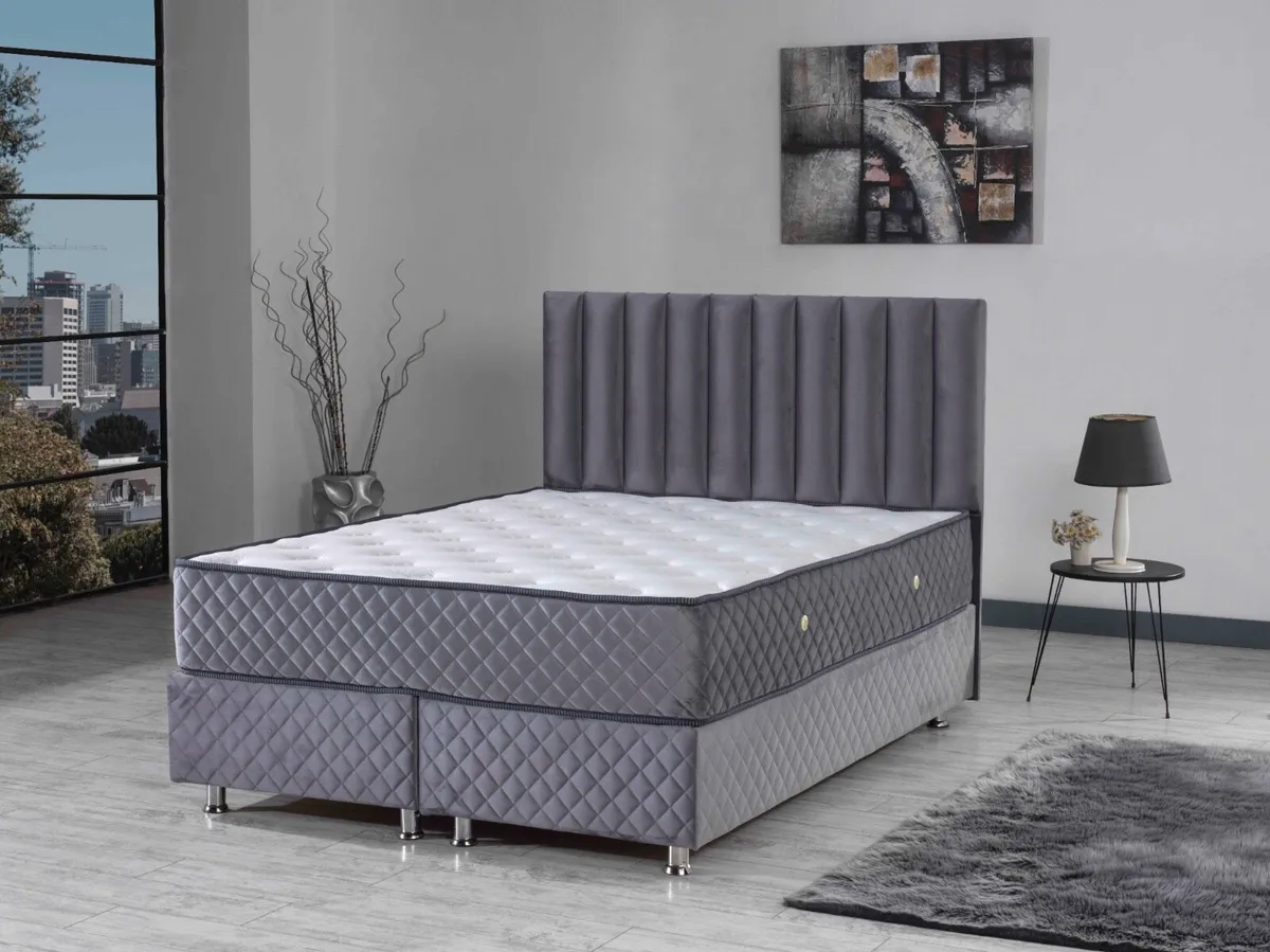 Mina picture storage bed 299€ - Image 2