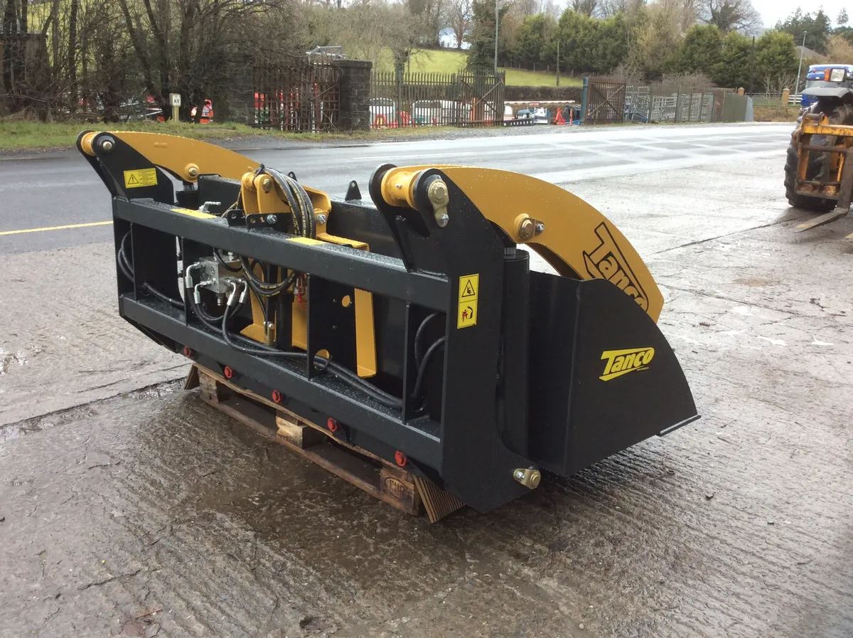 *** New Tanco Bale Shear *** - Image 3