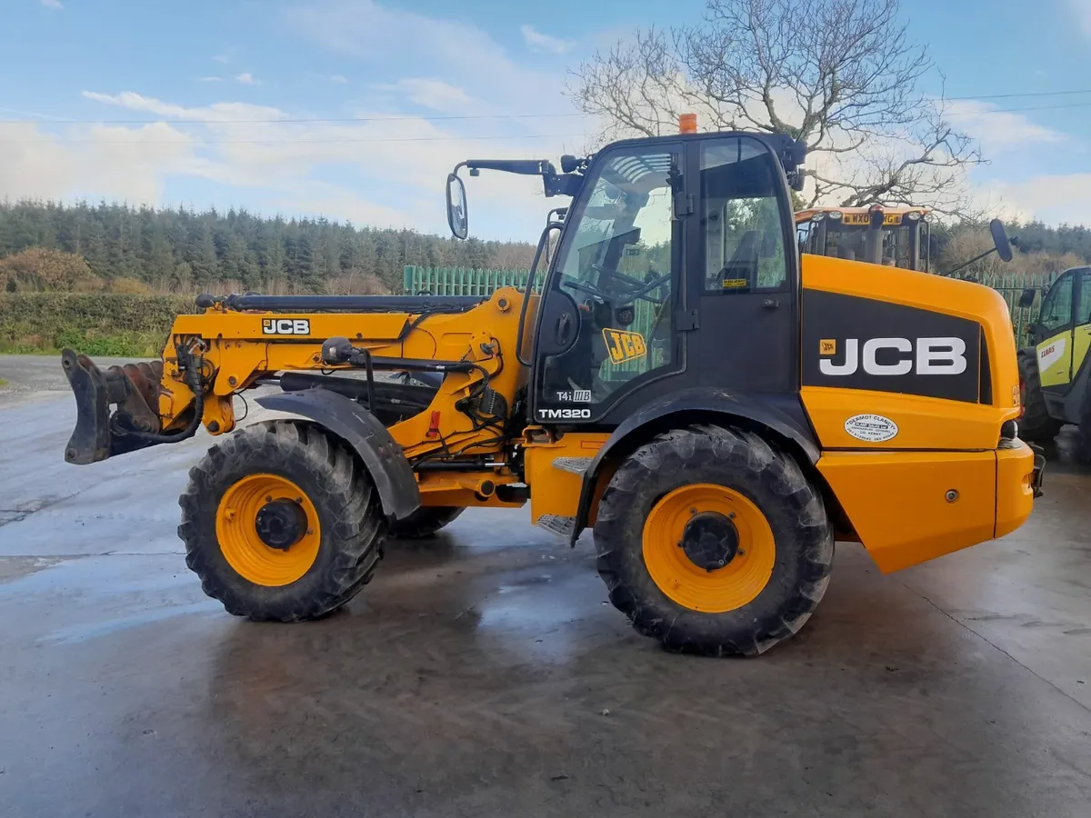 2016 JCB TM320S (17714)