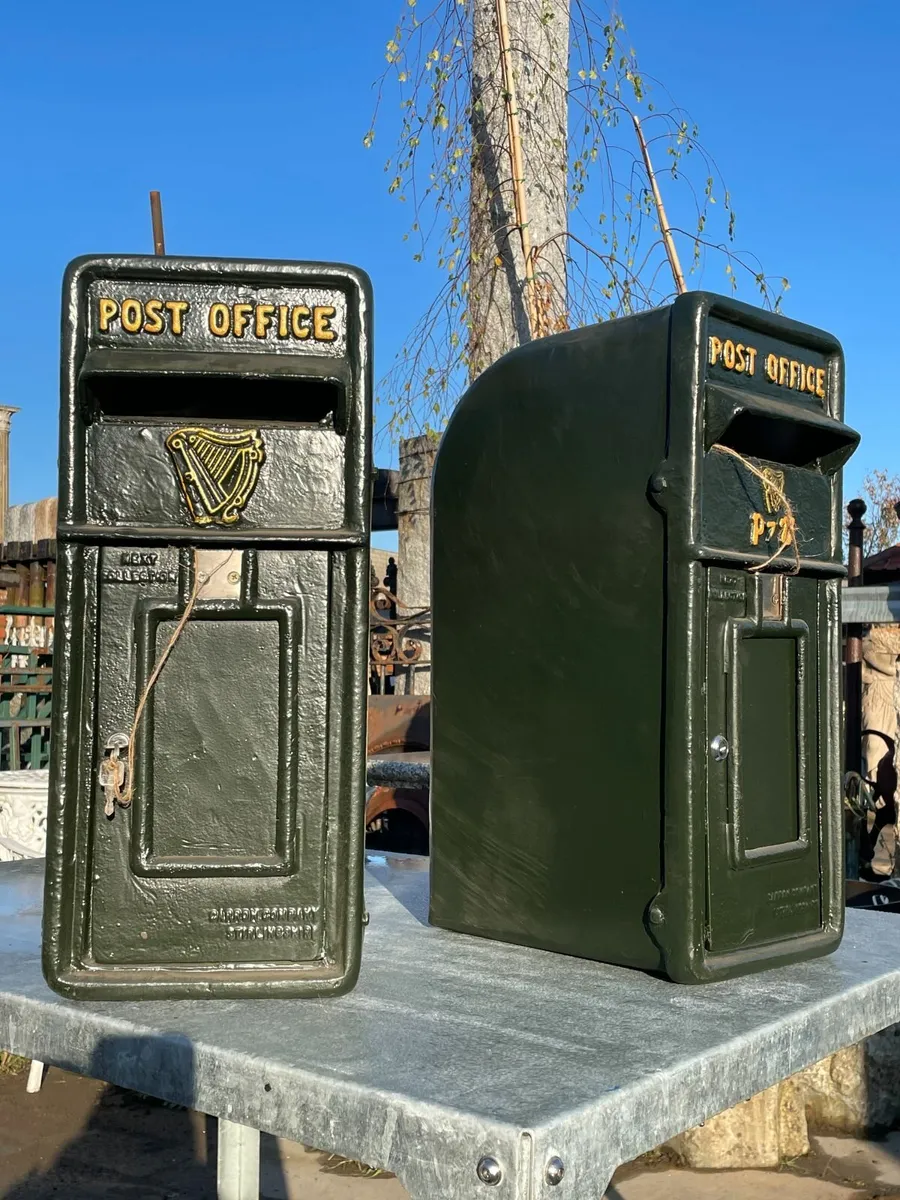 Eire Harp post boxes - Image 1