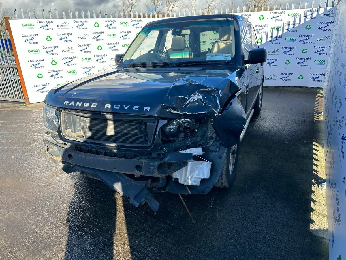 12 RANGE ROVER VOGUE 4.4 JUST IN FOR BREAKING - Image 2