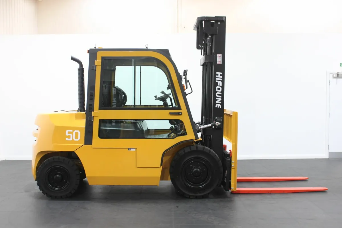 Hifoune HF- 5.0 Diesel Forklift 4.0m Full Cab - Image 3