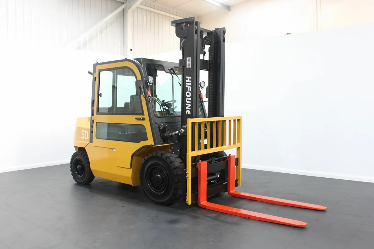 Hifoune HF- 5.0 Diesel Forklift 4.0m Full Cab - Image 1