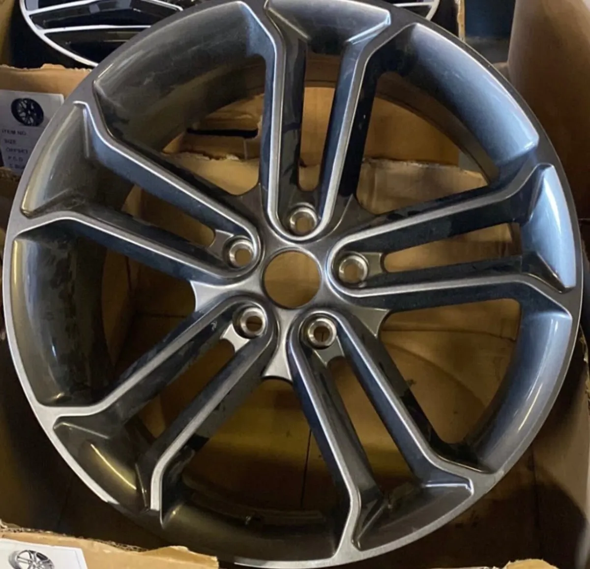 18” Ford Focus  st grey 5x108 x 4
