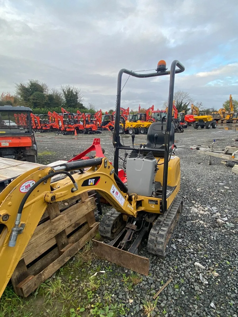 2019 CAT 300.9D Mini Excavator