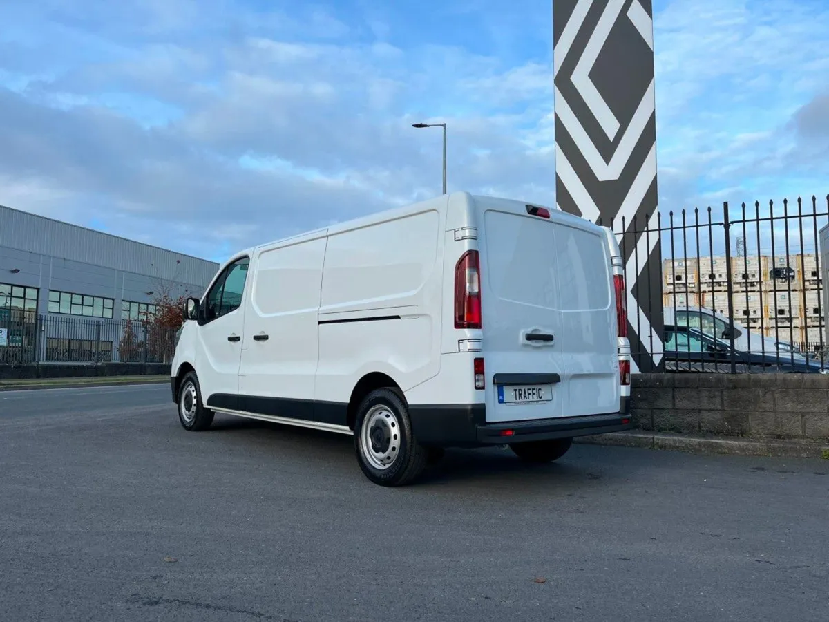 Renault Trafic L2h1 130BHP A/C - Image 3