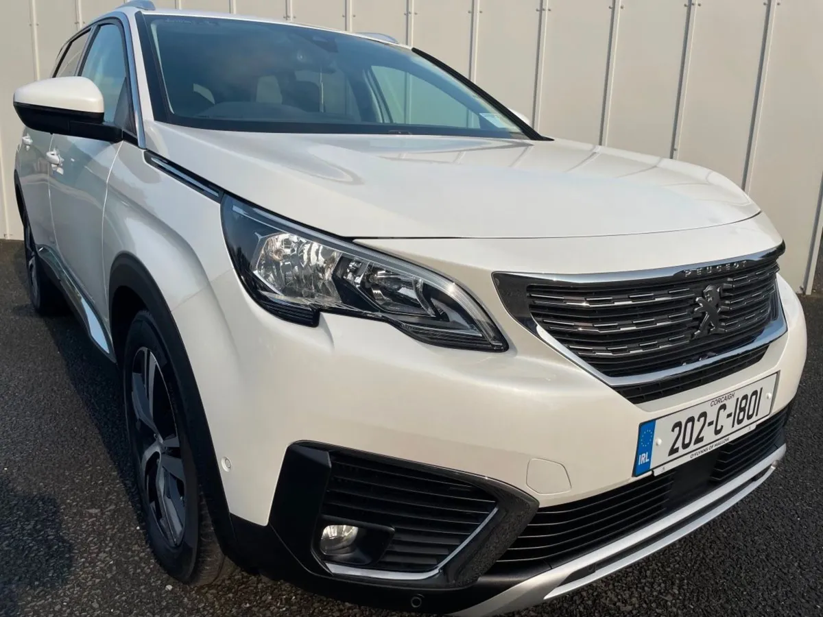 Peugeot 5008 1.2 Puretech 130bhp Allure - Image 1