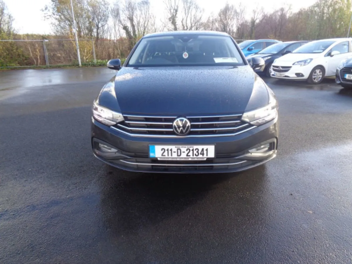 Volkswagen Passat Business 2.0tdi Automatic - Image 2