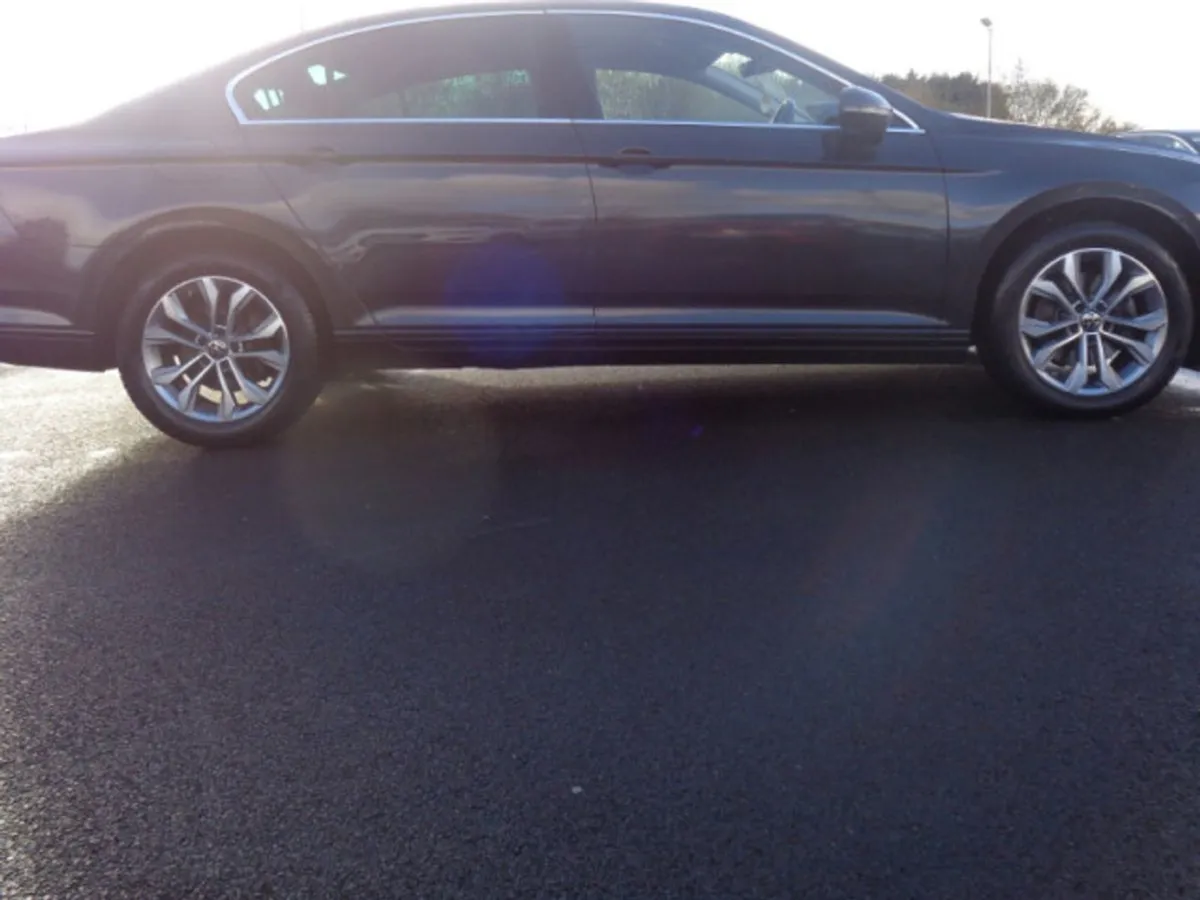 Volkswagen Passat Business 2.0tdi Automatic - Image 3