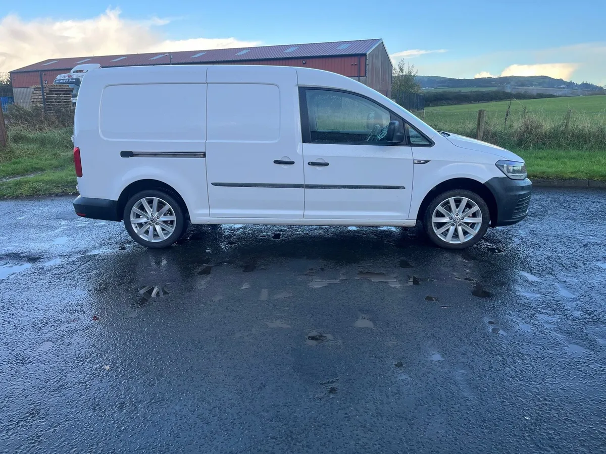 2017 VOLKSWAGEN CADDY MAXI C20 DIESEL 2.0 TDI Blue